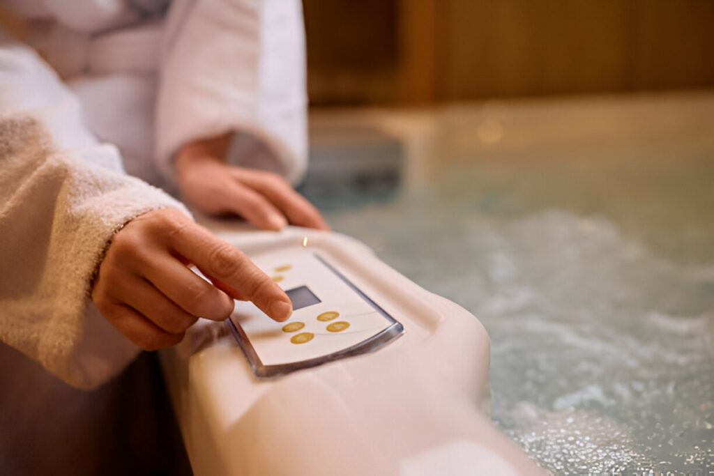 Spa connecté et piscine