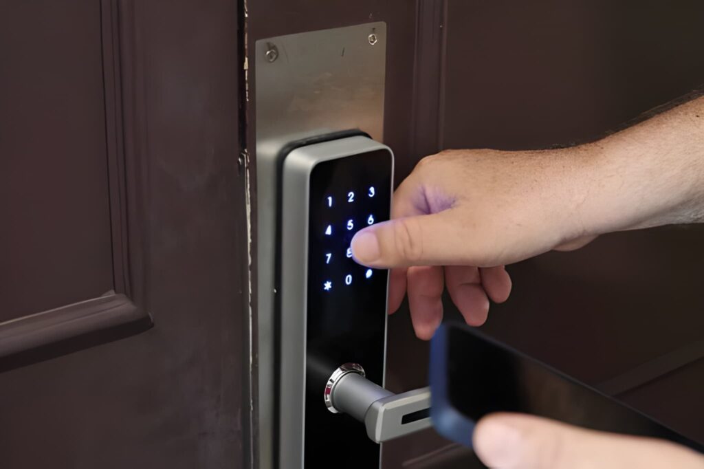 Igloohome est une solution d’accès intelligente sans Wi-Fi. Découvrez son fonctionnement, ses avantages et ses usages pour les locations et les particuliers.